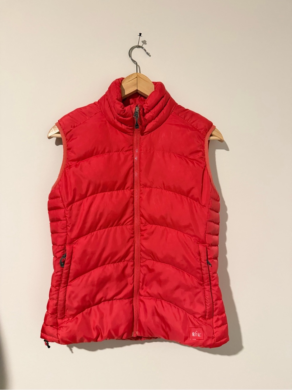 Woman’s REI Salmon Color Vest -‎ Extra Small